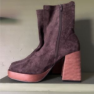 ankle boots